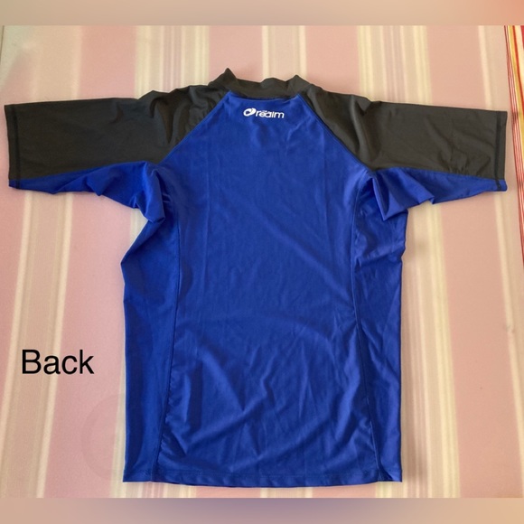 The Realm men’s swim tee size M Blue/gray color - Picture 2 of 6